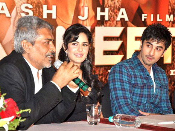raajneeti cast at press conference 5