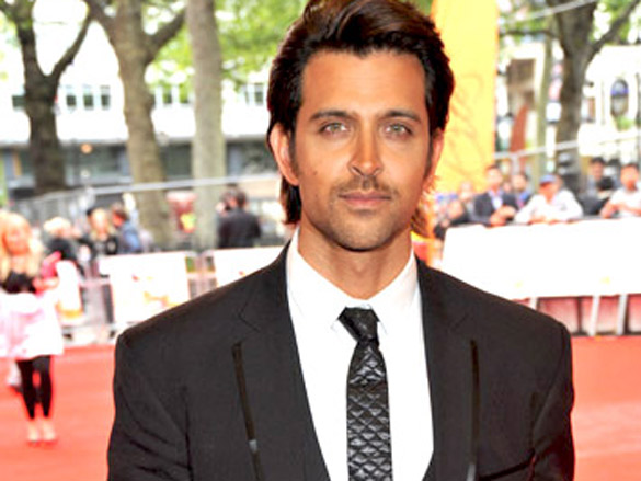 hrithik roshan attends the european premiere of kites at odeon west end in london 5