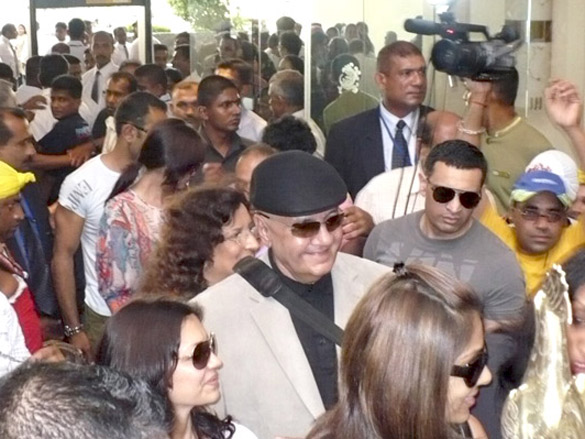 stars arrive at colombo for iifa awards 2010 6