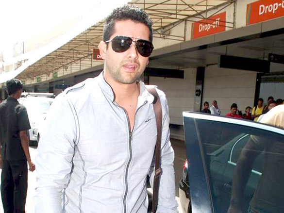anil kapoor bobby deol and aftab shivdasani leave for iifa sri lanka 7