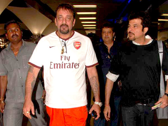 saif kareena bipasha kangna and sanjay dutt arrive back from iifa sri lanka 5