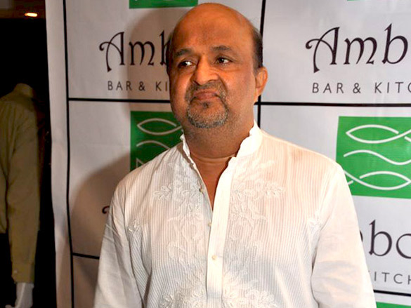 team of krantiveer the revolution at the launch of amboli bar and kitchen 9
