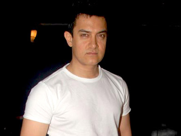 aamir khan unveils first promo of peeplilive 5