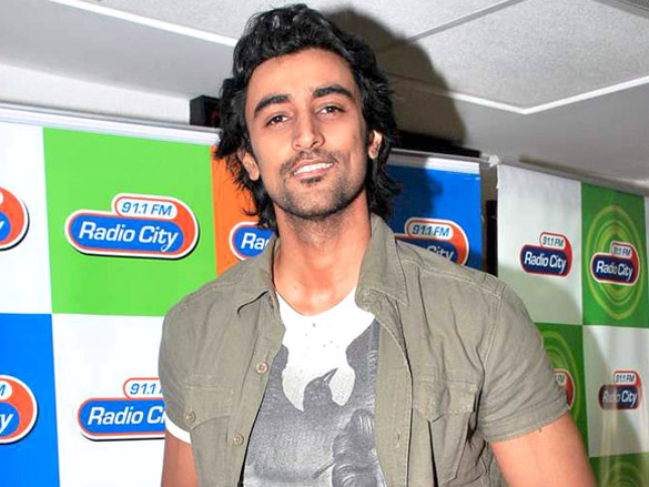 kunal kapoor promotes lamhaa on radio city 91 1 fm 7