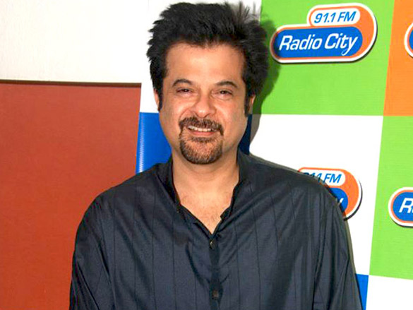 anil kapoor promotes aisha at radio city 91 1 fm 7
