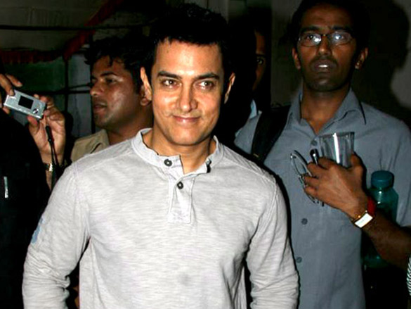 aamir khan promotes peepli live on indian idol 5 5