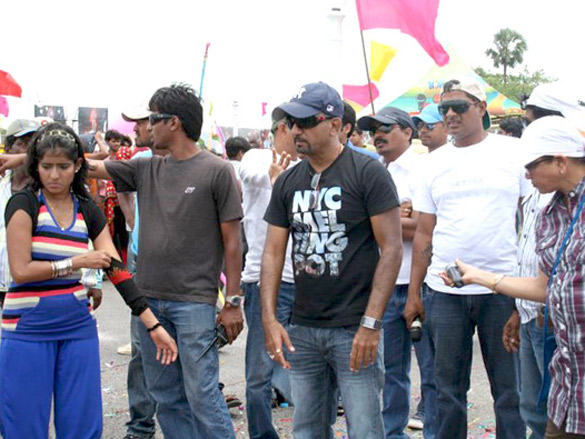 on the sets of golmaal 3 6