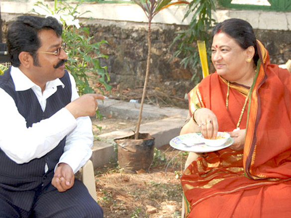 on the sets of dus tola 36