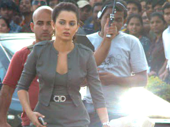 on the sets of knock out 2