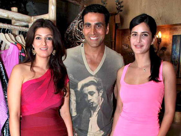 launch of twinkle khannas the white window 4