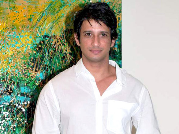 sharman joshi at revati sharma singhs art exhibition 4