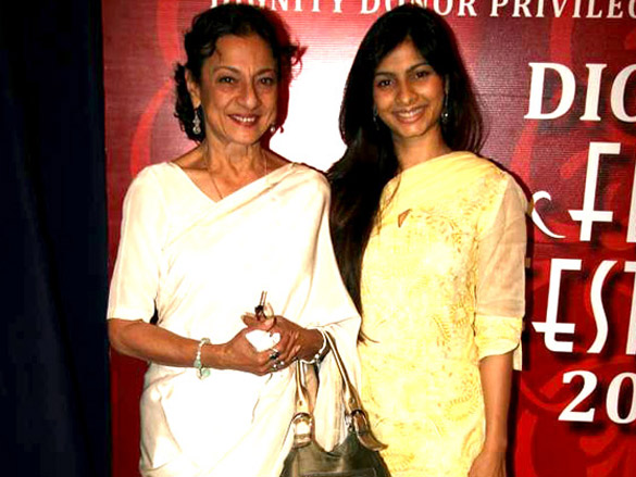 tanuja tanisha and tusshar at dignity film festival 9