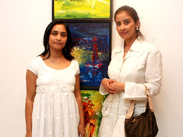 manisha and minissha liven up dr rekha k ranas art exhibition 3