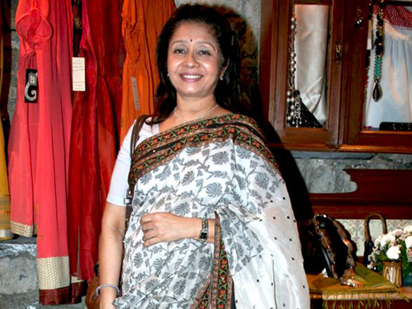 preeti jhangiani graces sabina singh preview at melange 9