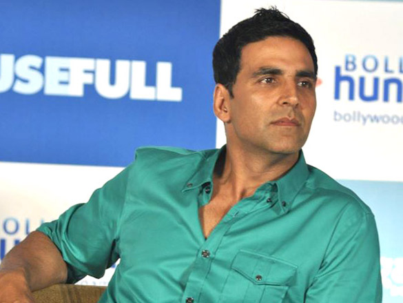 cast of housefull at hungama press meet 15