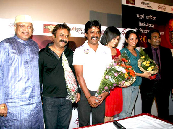 vidya malvade at cinemax marathi film festival closing ceremony 4
