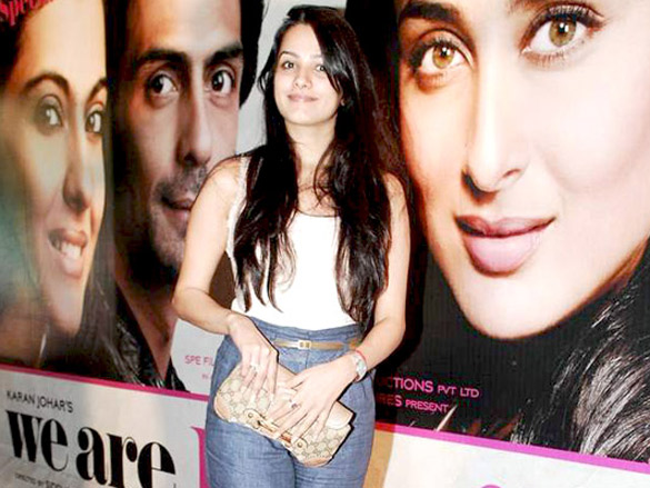 premiere of we are family 14