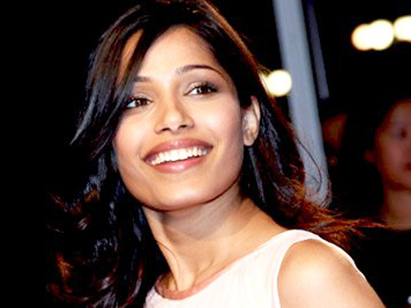 freida pinto 30