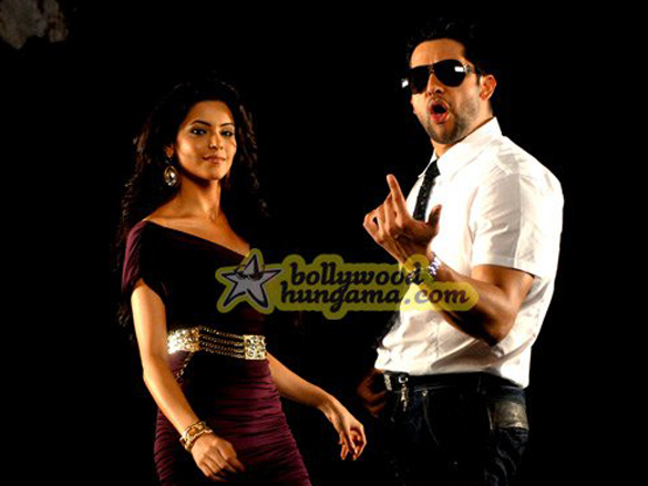 aamna shariffaftab shivdasani 17