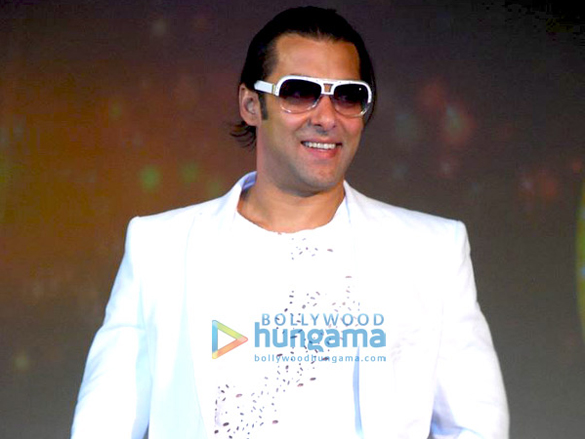 salman khan at the launch of the second season of dus ka dum 8