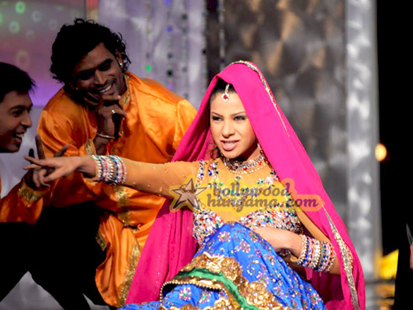 sambhavna wins dancing queen finale 21