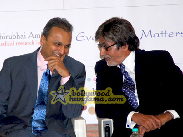 the bachchans at the launch of kokilaben dhirubhai ambani hospital 13