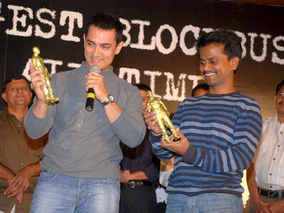 the cast and crew of ghajini celebrate the films 200 crores collections worldwide 54