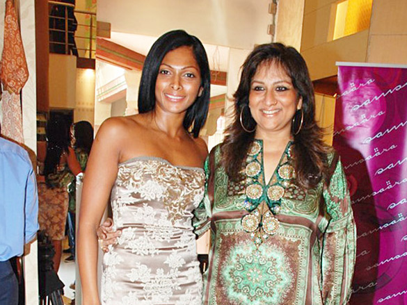 dia mirza at the launch of i love mumbai exhibition organized by samsaarathe luxurious abode of fashion 45