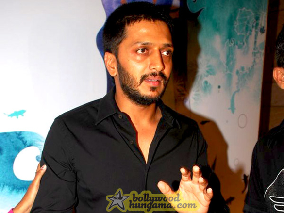 tushargenelia walk for manish malhortra show at lakme india fashion week 2009 29