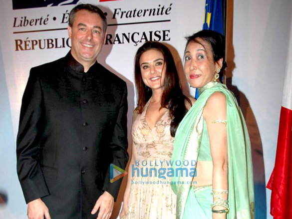 preity zinta graces france independence day celebrations 23