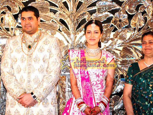 wedding reception of film financer bharat shahs son 35