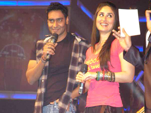 ajay and kareena promote golmaal 3 on the sets of zees saregama 4