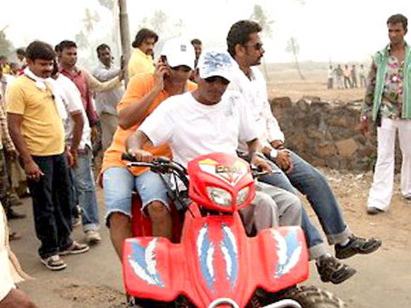 on the sets of action replayy 10