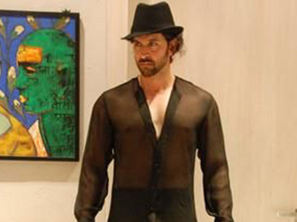 on the sets of guzaarish