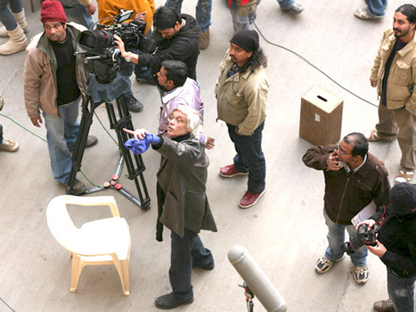 on the sets of yeh saali zindagi 44