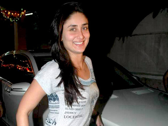karisma and kareena watch golmaal 3 5