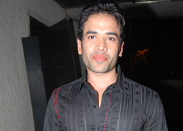 Live Chat: Tusshar Kapoor October 20 at 1400 hrs IST