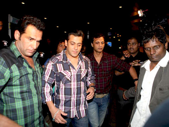 audio release of yamla pagla deewana 9