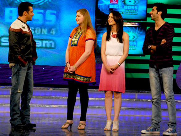 cast and crew of isi life mein on bigg boss 4 2