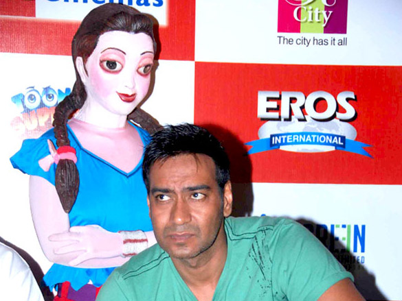 ajay devgn promotes toonpur ka superrhero at big cinemas 7
