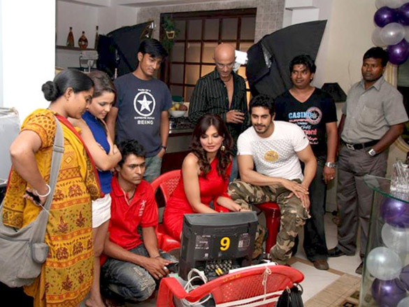 on the sets of yeh dooriyan 2