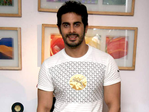 on the sets of yeh dooriyan 11