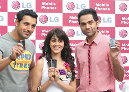 John,Abhay and Genelia roped in to endorse LG mobile phones