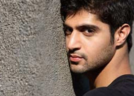 Rati Agnihotri’s son Tanuj Virmani is ready to face the camera