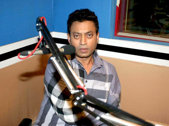 irrfan khan and sudhir mishra at the press meet of yeh saali zindagi 5