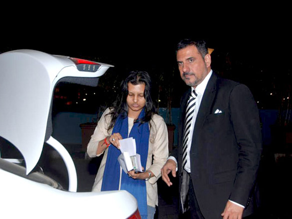 shahrukh and priyanka leave for malaysia for don 2 shoot 6
