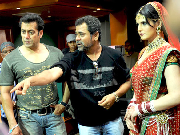 on the sets of ready 24
