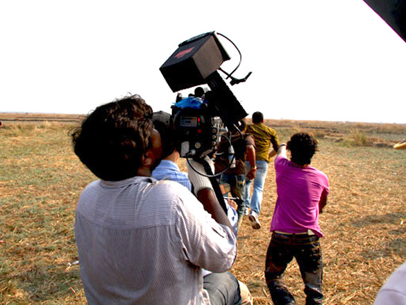 on the sets of shor in the city 11