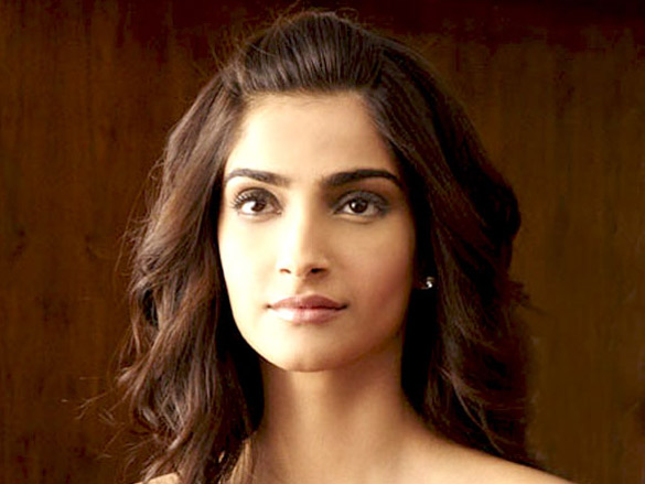 sonam kapoor 122
