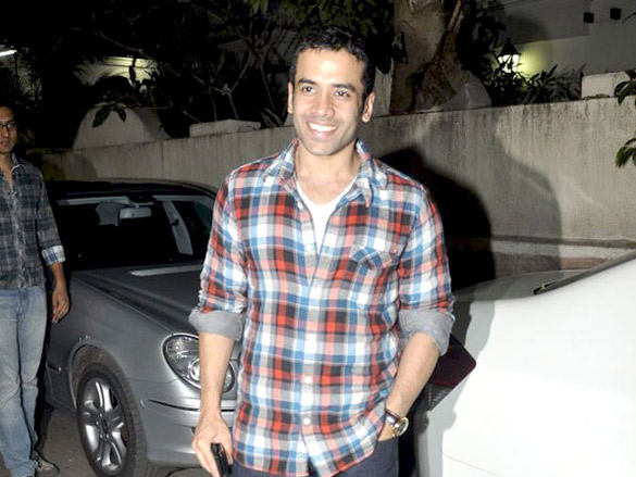 tusshar kapoor at yamla pagla deewana screening by rumi jaffrey 5